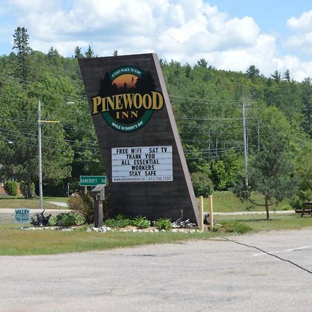 Pinewood Inn Barrys Bay 외부 사진